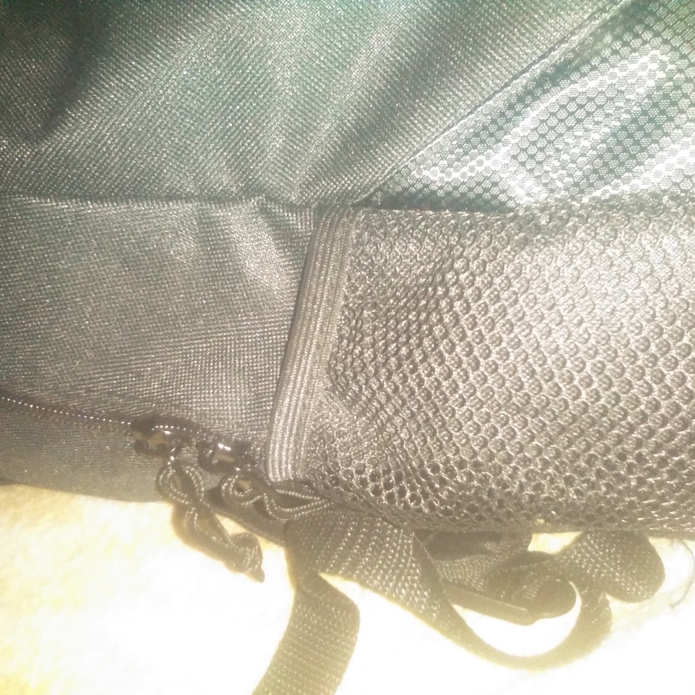 Black backpack - Picture 2 of 4